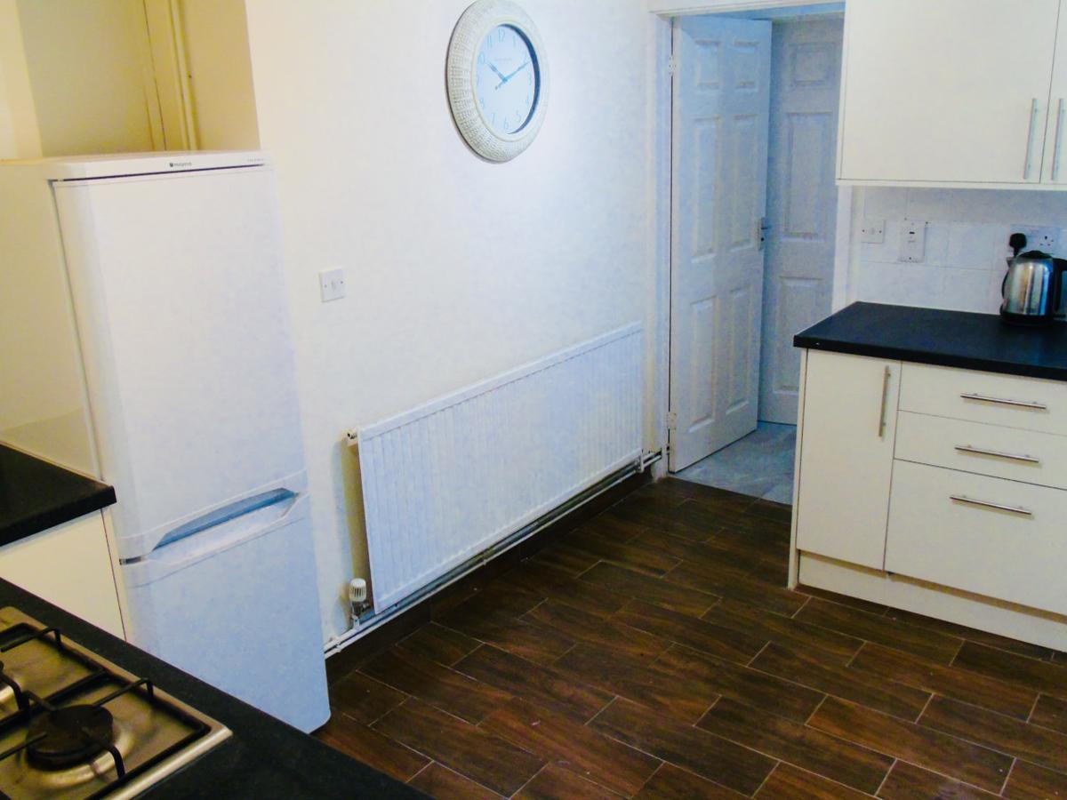 Willows - Cardiff Guest House Ngoại thất bức ảnh
